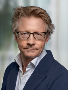 Fredrik kveen background